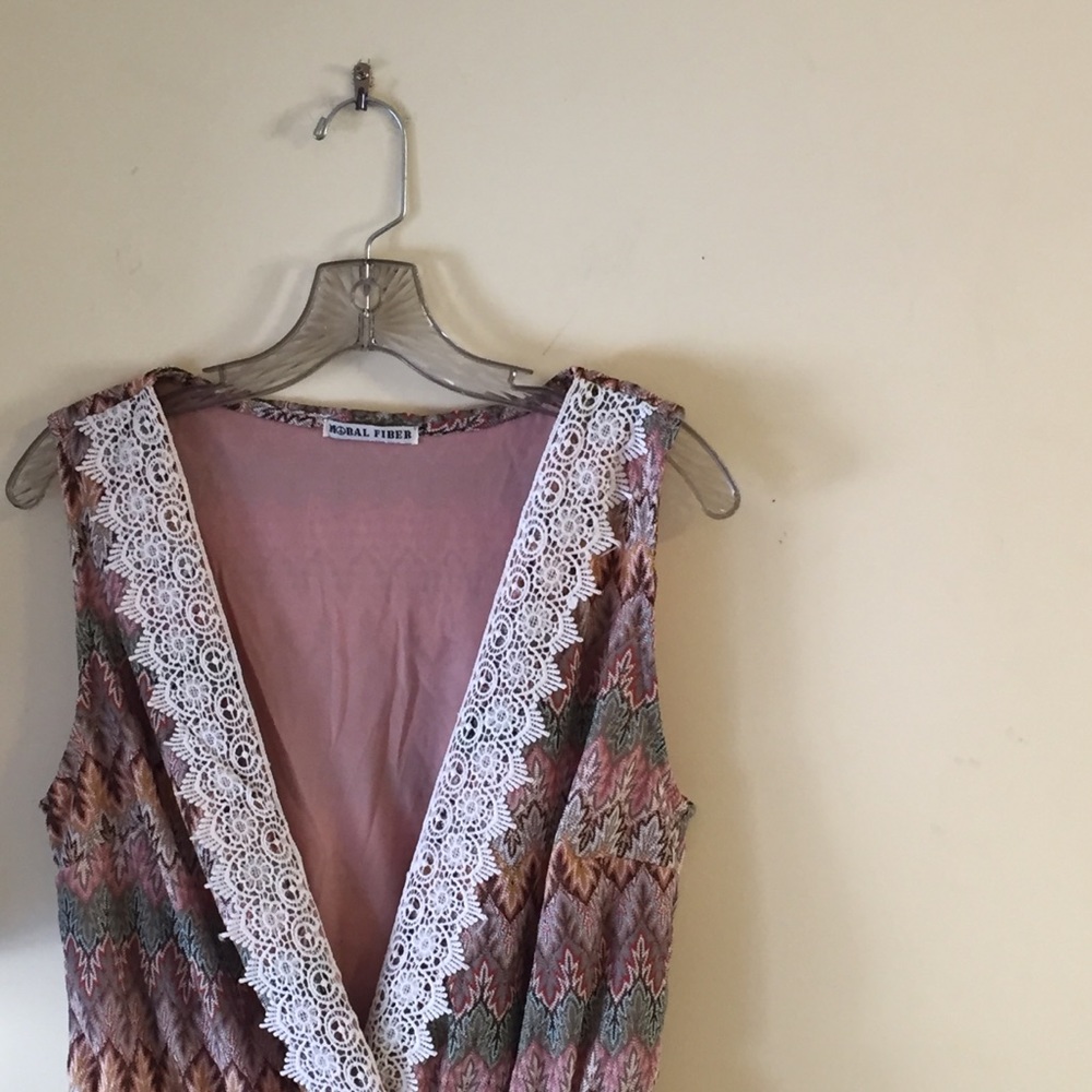 HP 3/17 Beautiful Lacy Romper - Picture 2 of 8